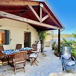 Вилла Beachfront House By Dadovillas *