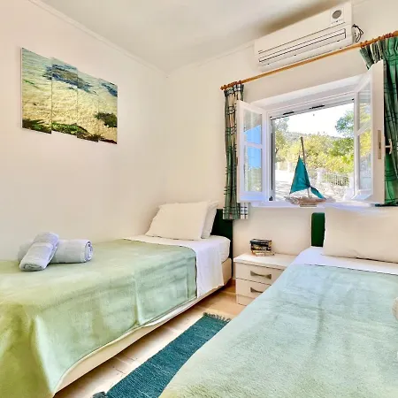 Beachfront House By Dadovillas