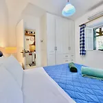 Beachfront House By Dadovillas Apraos