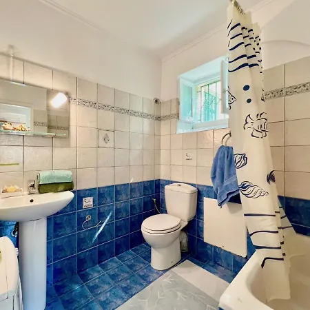 Beachfront House By Dadovillas * Апраос